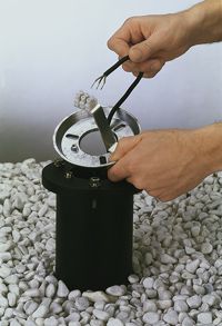 Albert Erdeinbausockel 690011 