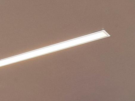Molto Luce LOG IN weiß Mikroprisma L=886mm LED 20W neutralweiß 